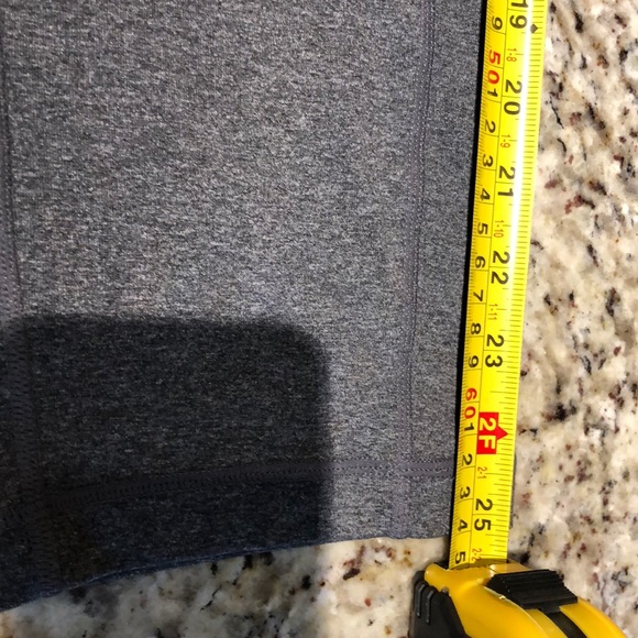 Lululemon capris - Picture 8 of 8